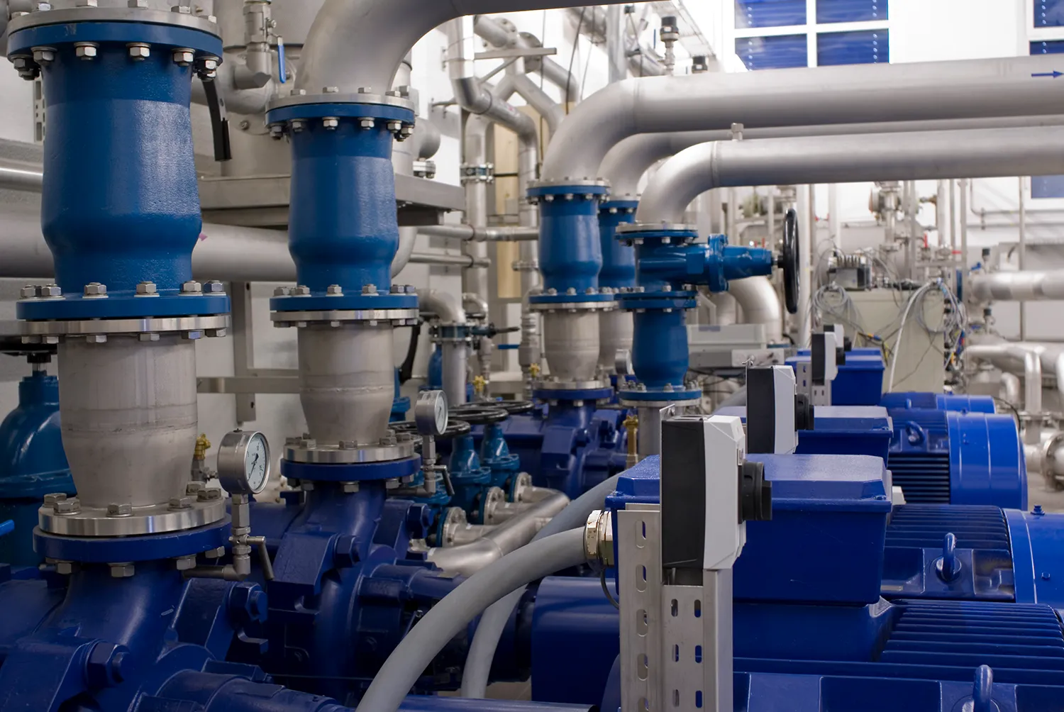 Odour and toxic gas removal systems and solutions for pumping stations