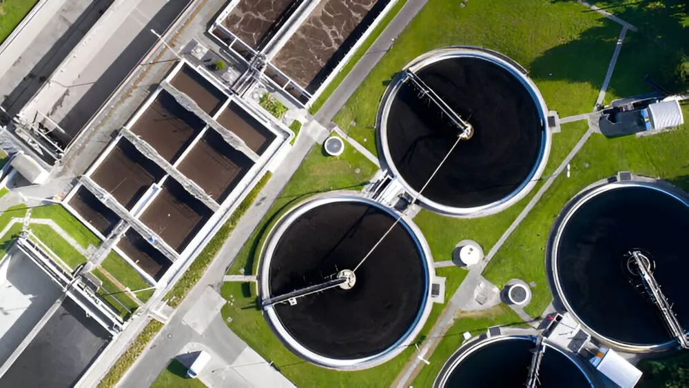 Odour and toxic gas removal solutions for sewage treatment plants